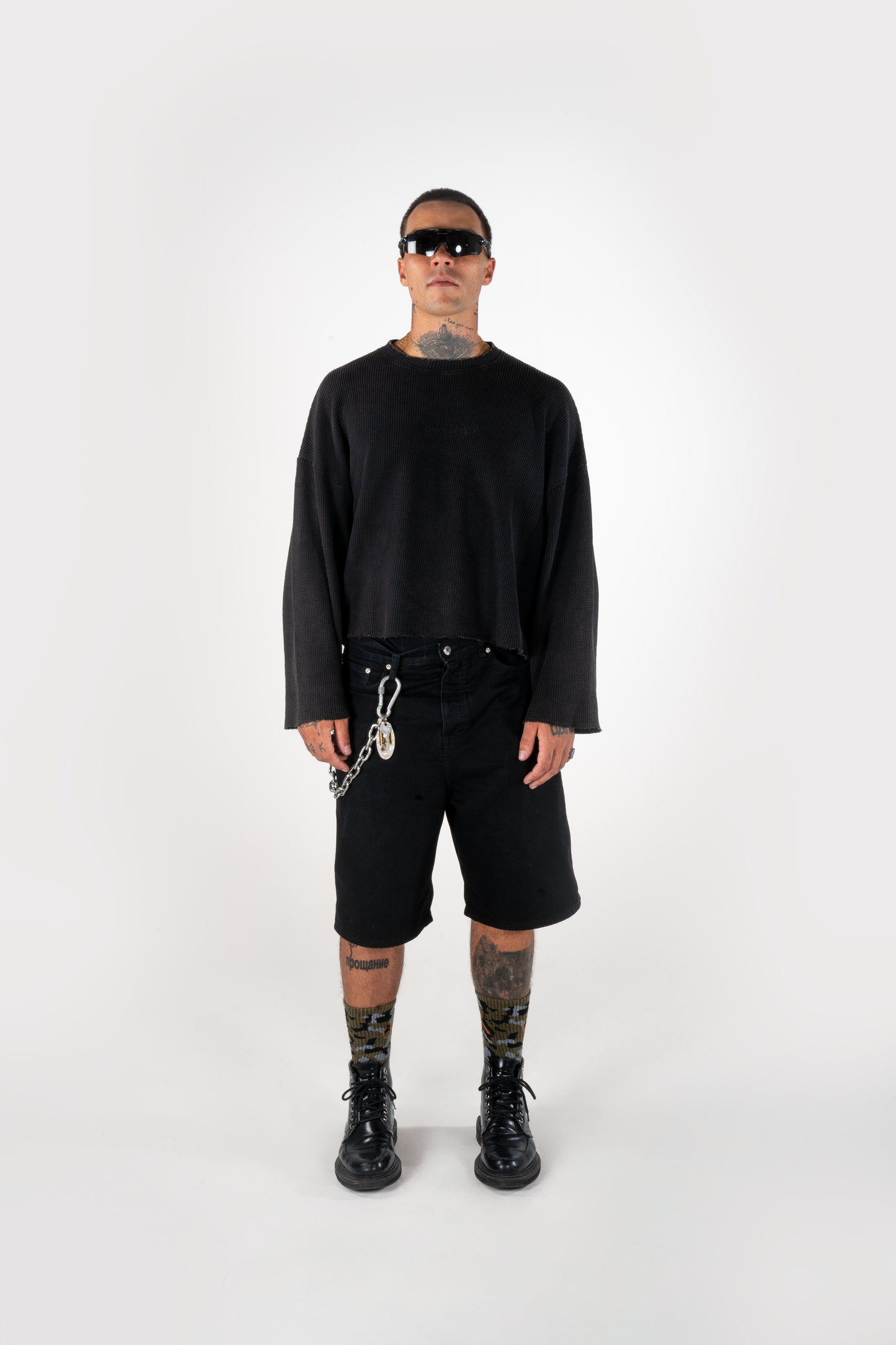 LONGSLEEVE USED [004] BLACK