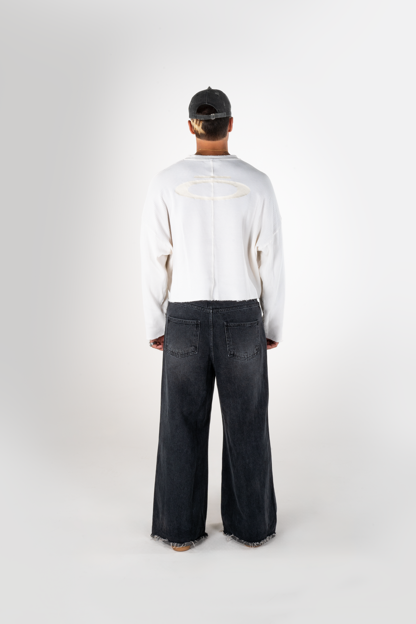 LONGSLEEVE USED [004] WHITE